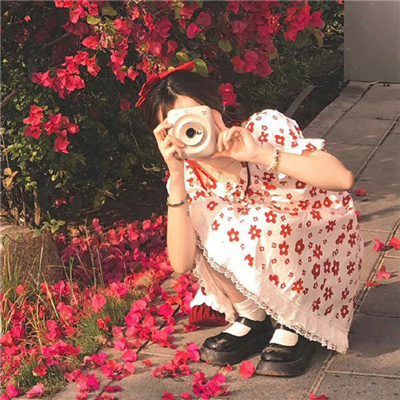 玉环伴游女生飞傲松的资料