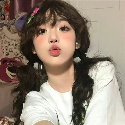 玉环伴游女生卞寄蕾的资料